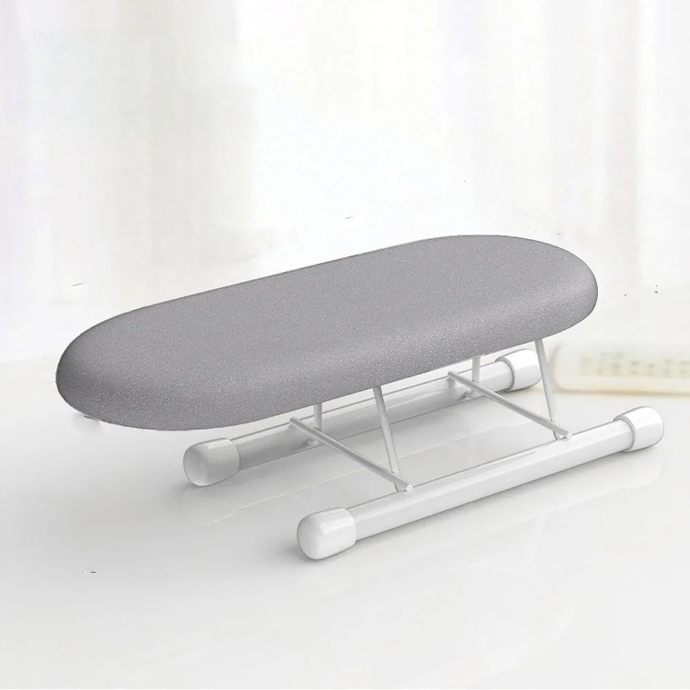 Mini table à repasser portable pliable à la taille d'un portable, facile à ranger et à transporter